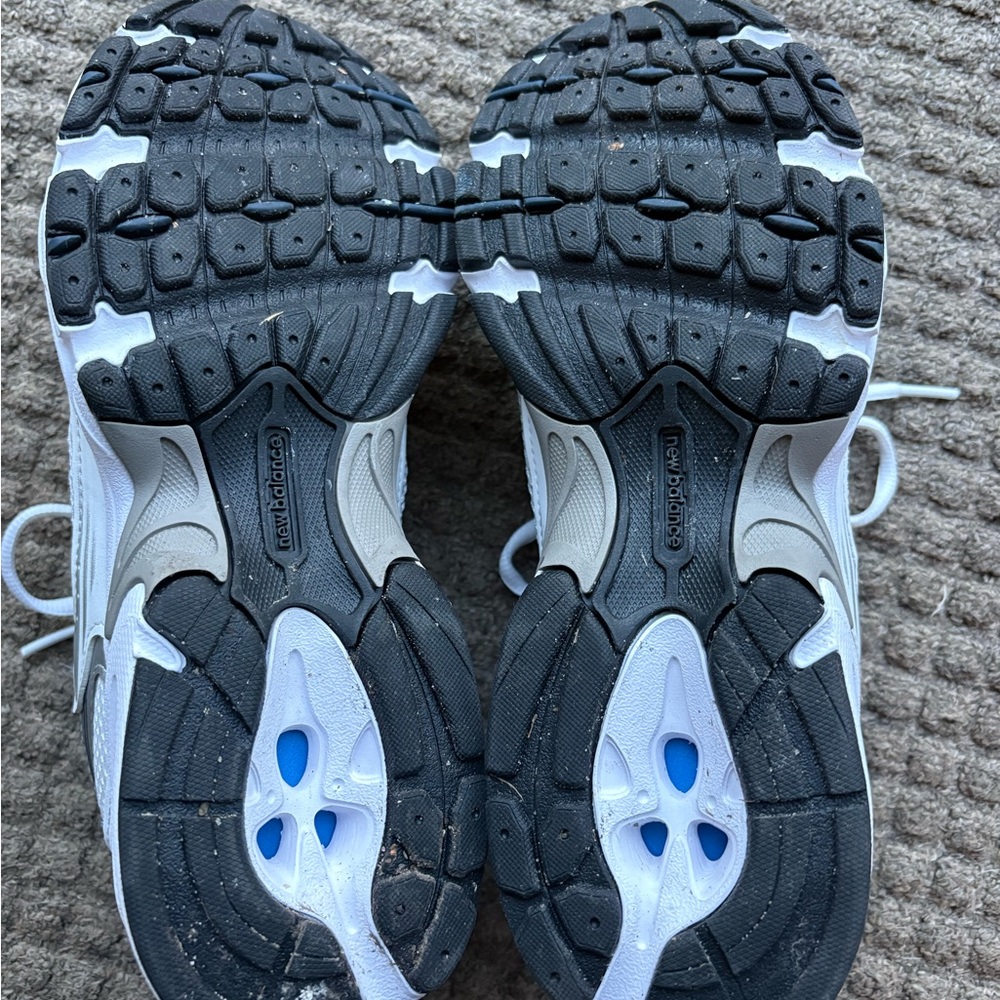 New Balance White & Navy Athletic Sneakers- NEW - Picture 6 of 7